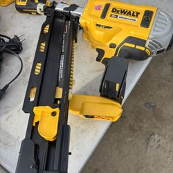 DEWALT 20-Volt 21° Cordless Framing Nailer (Tool-Only)