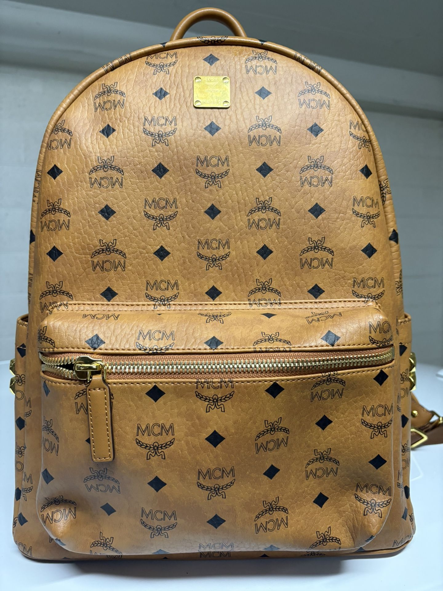 mcm medium stark backpack