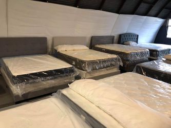 Mattress & Headboard Clearance Sale (HOT DEALS!)