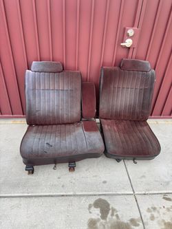 Monte carlo 2 door 1987  seat upholstery