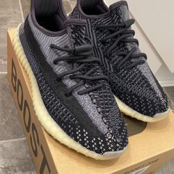 Men’s Size 8 Yeezy 350 V2 “Carbon”