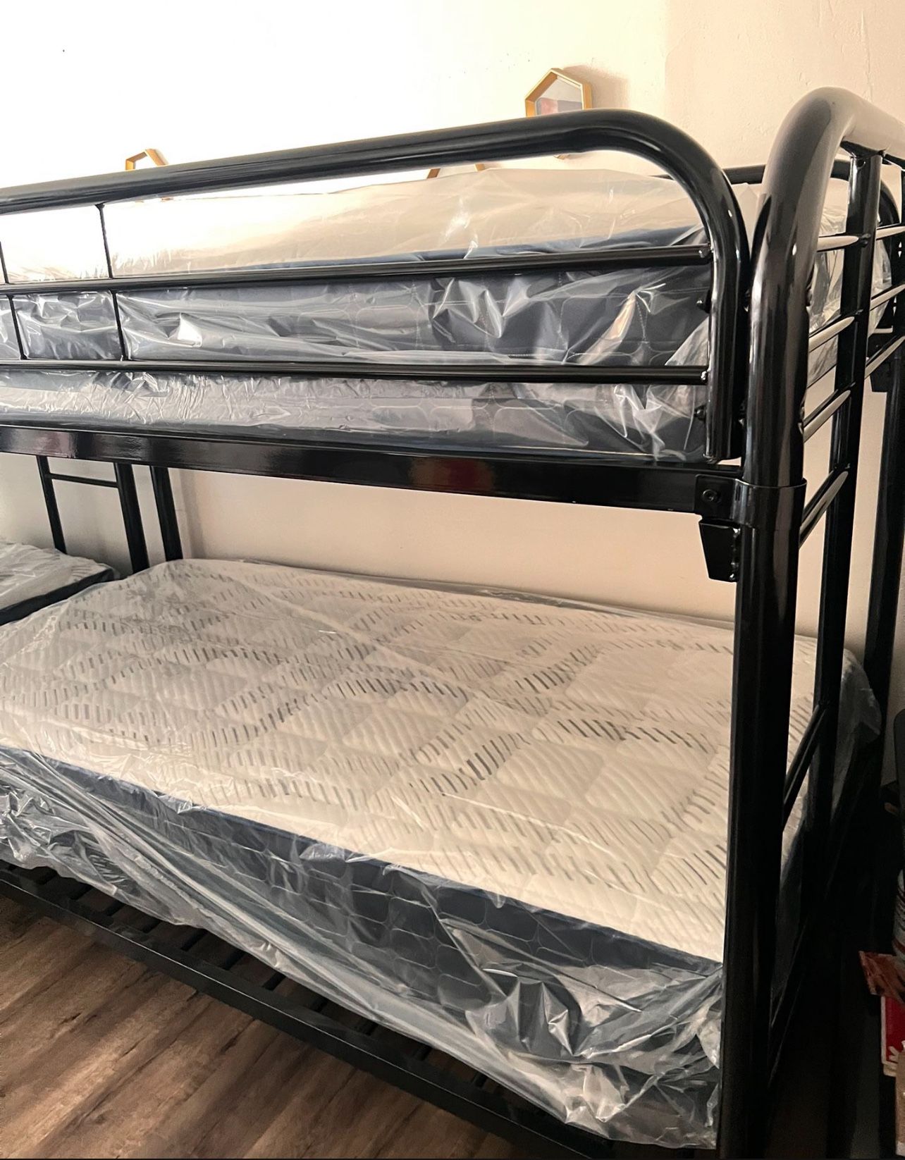 Litera Twin Size Nueva En Su Caja Incluye Colchon