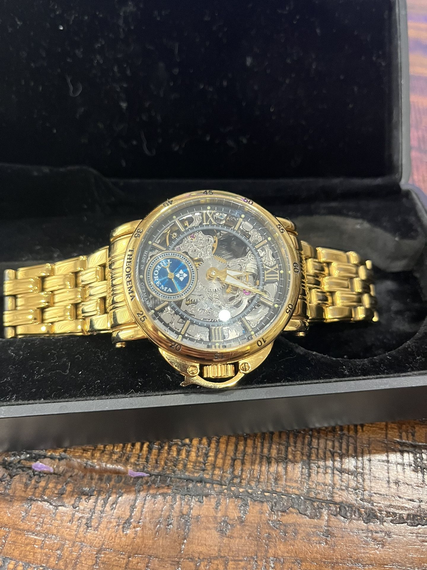 Theorema Casablanca Gold Watch