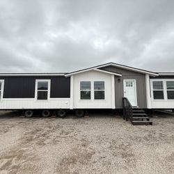 4 bed 2 bath, Brand New!! $1500 A Month