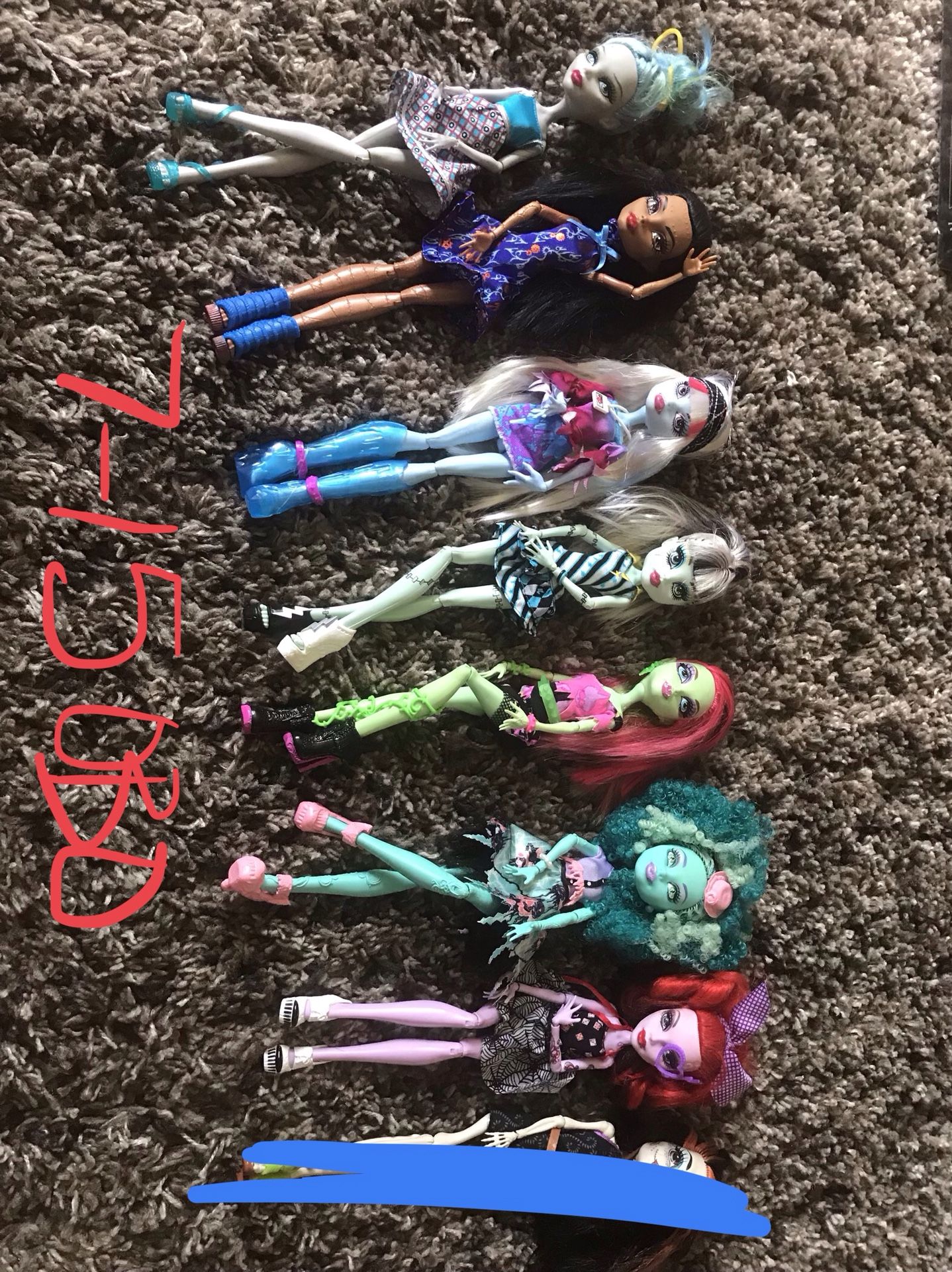 Discontinued Monster High Dolls. PERFECT FOR CHRISTMAS