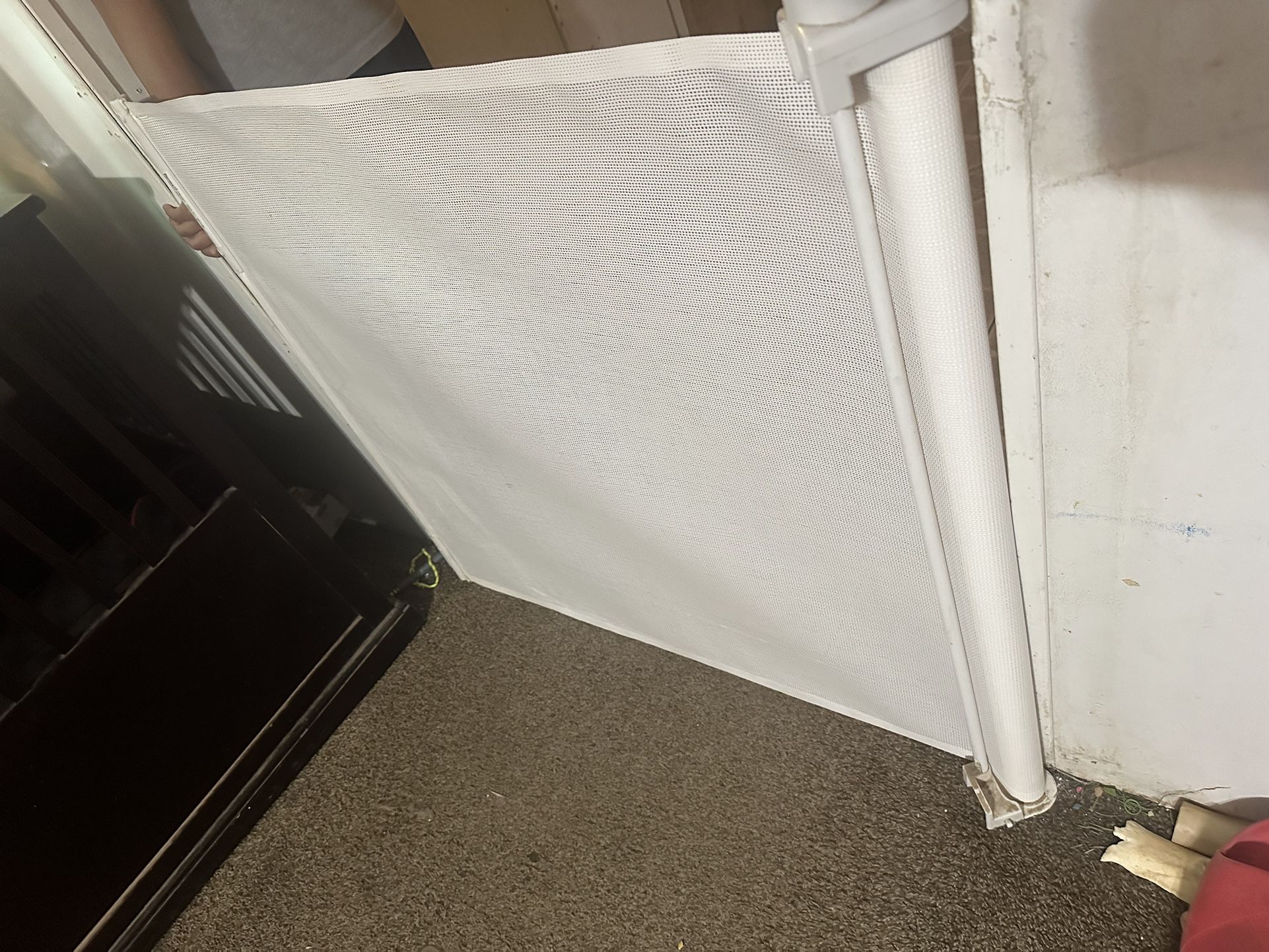 Retractable Dog/baby Gate