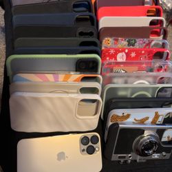 iPhone 14 Pro Max 128gb With 28 Cases 