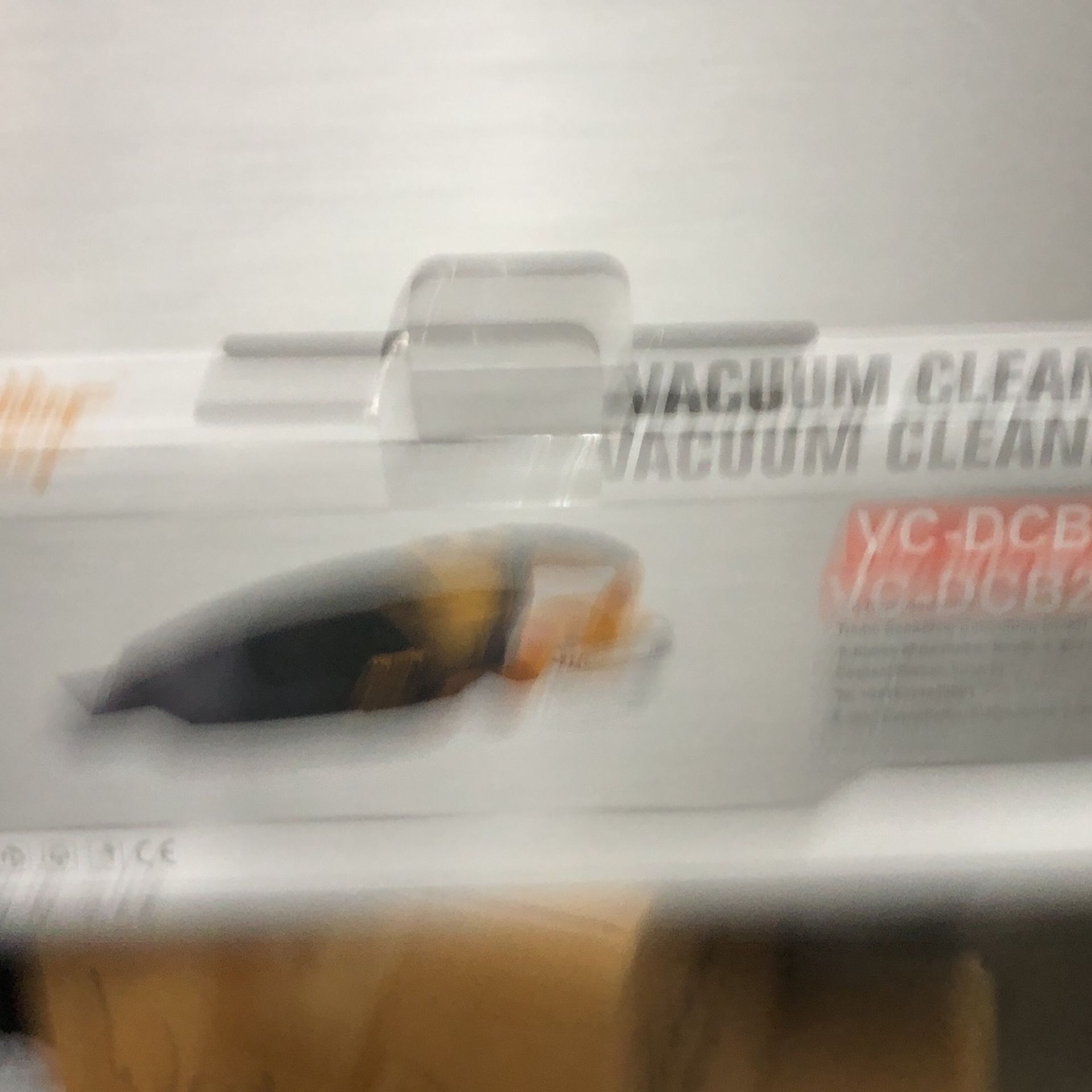 Mellif Vacuum Cleaner Does Not Come With Battery