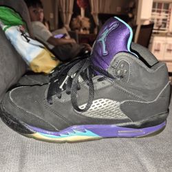 Jordan 5 Black Grapes Size 7Y