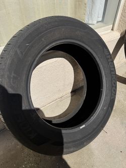 235/60/18 Hankook Tire