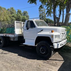1993 Ford F-800