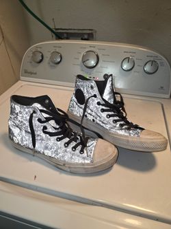 Converse and sketchers good condition