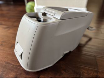 OEM Honda Odyssey Center Console (2011–2017) – Like New