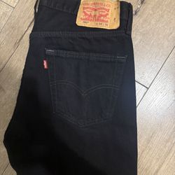 Levis 501 32x30 And 34x32