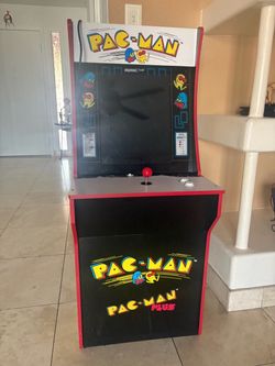 Pac Man Arcade Machine