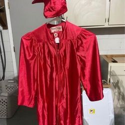 Graduation Cap And Gowns 