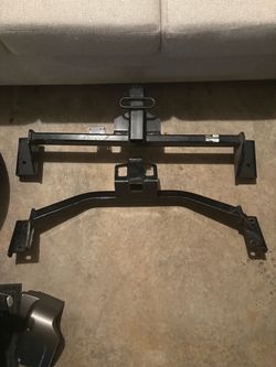 Hyundai Tucson  2 models Curt Tow Hitch