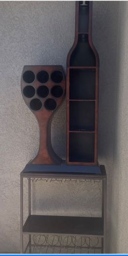 Wine rack w/table