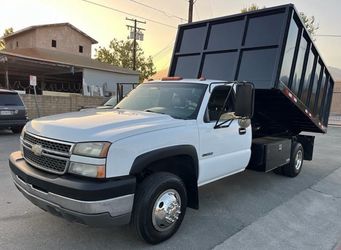 Dump truck