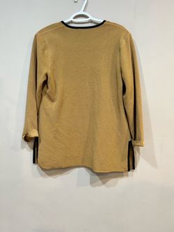Woman jacket with undershirt