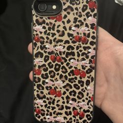 iPhone SE, UNLOCKED