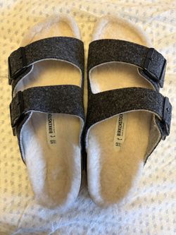 NEW - Birkenstocks with Felt Uppers and Fleece Lined Footbed - W8.5-9