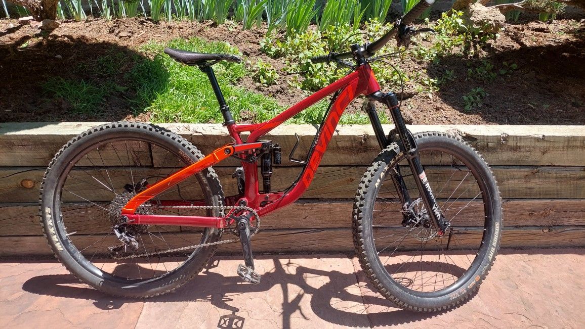 2018 Devinci Spartan (Trail Ready)