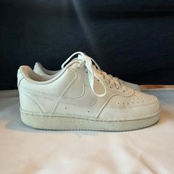 Air Force 1s - Women's Court Vision Low Sneaker