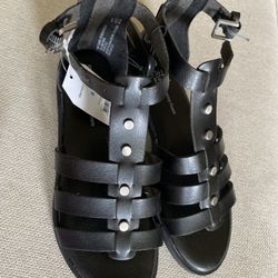 Lady’s Sandals 
