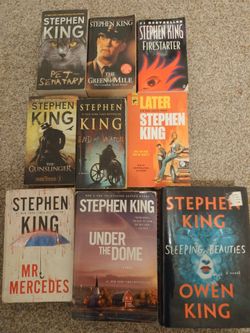 Best of Stephen King : 9 books including Pete Sematary, Green Mile etc.