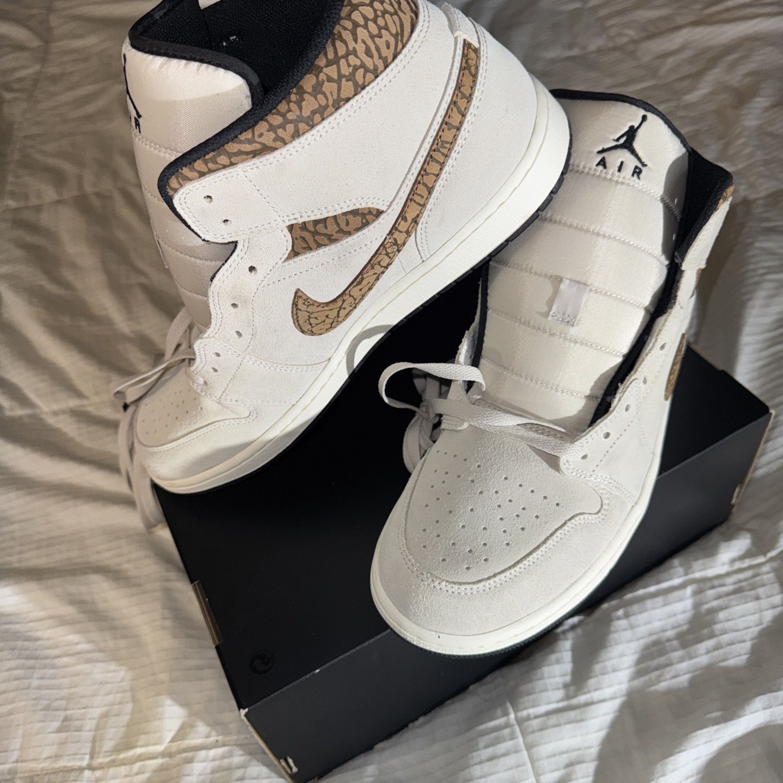 Jordan 1 Mid Retro SE Brown Elephant Size 13 Brand New 