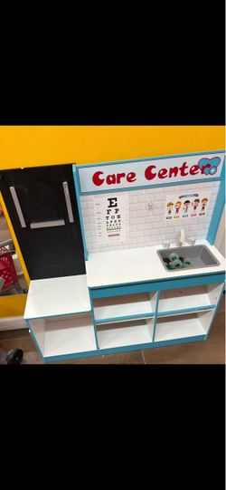 Kids Pretend Play Care Center Station