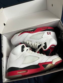 2013 Jordan 5s size 9.5 black tongue fire reds