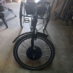 this Is a 3 wheel  adult Trisicle  wed 7  gears 