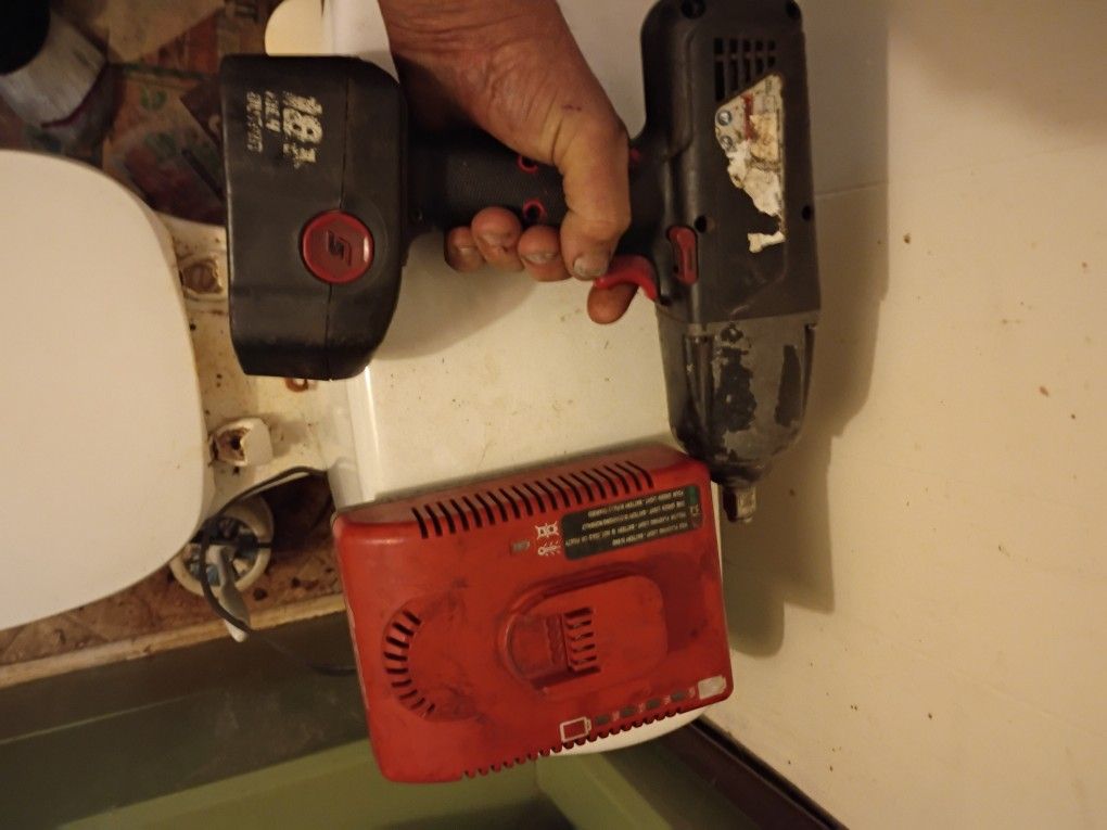 Snap-on Impact Driver With Charger 