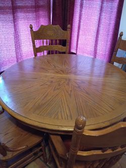 Solid Oak Round Dining Table Set – 4 Chairs – Great Condition