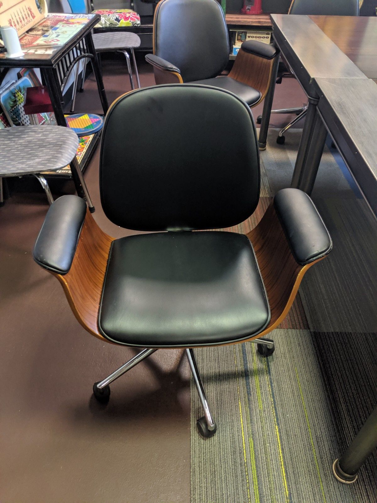 Mid-century look office conference rolling chairs