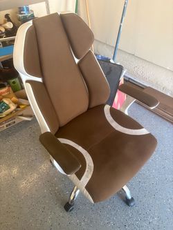 Ergonomic chair