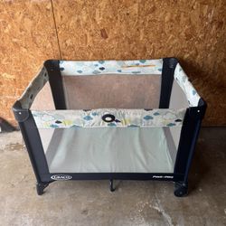 Baby crib