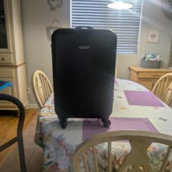 20 Inch Suitcase 