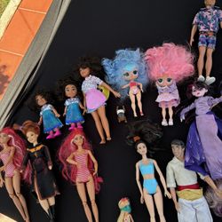 Dolls And Accessories 