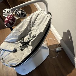MamaRoo Multi Motion Baby Swing