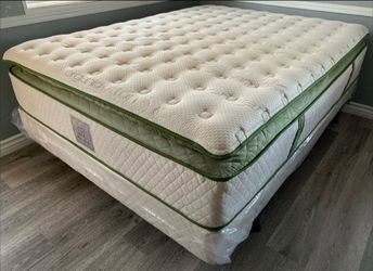 14in queen Size Organic Hybrid Gel Pillowtop Mattress and boxspring