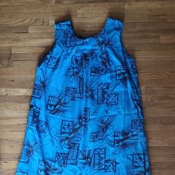  VINTAGE " UI MAIKAI"    BLUE  HAWAIAN  PRINTS  DRESS  ADULT ( SMALL  SIZE) PRE-OWNED  IN  GOOD  CONDITION  