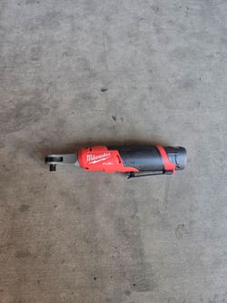 Milwaukee ratchet 3/8.      12 volts.   ...no charger
