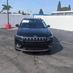 2020 Jeep Cherokee ***Low Miles***