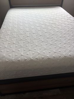 Beedle 10'' Medium Gel Memory Foam Mattress