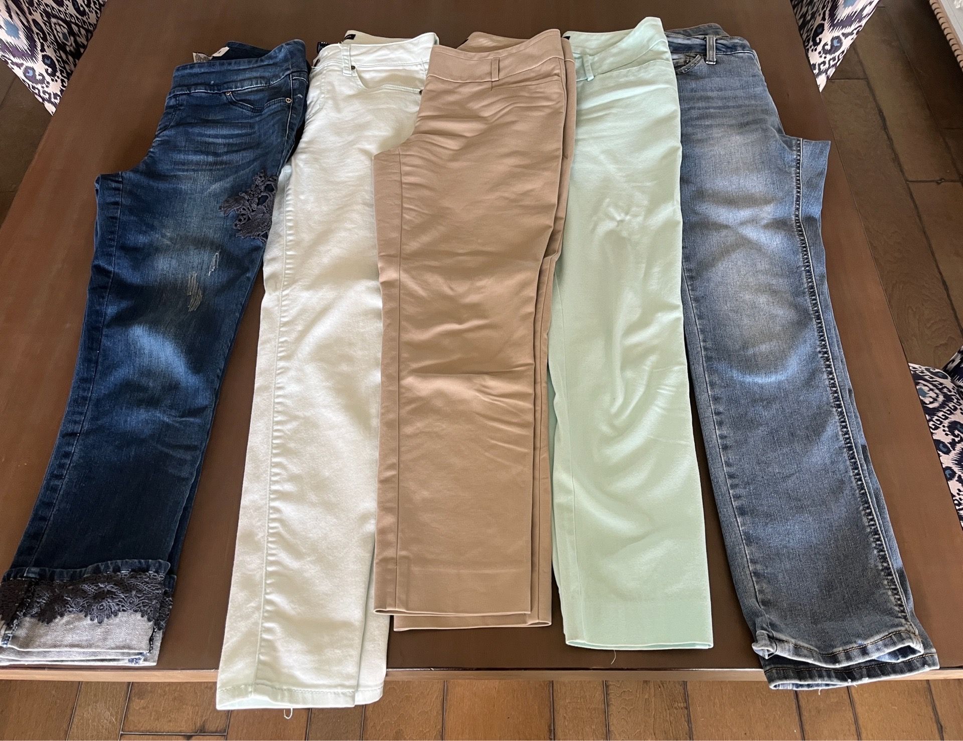 Assorted woman casual pants