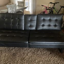 Black Futon