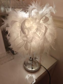 White Feather Table Lamp
